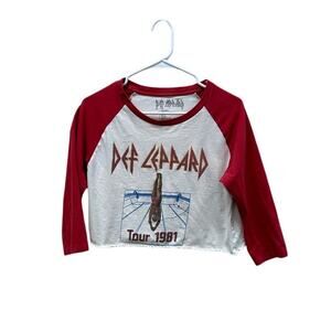 Def Leppard Cropped Band Tee size XL
